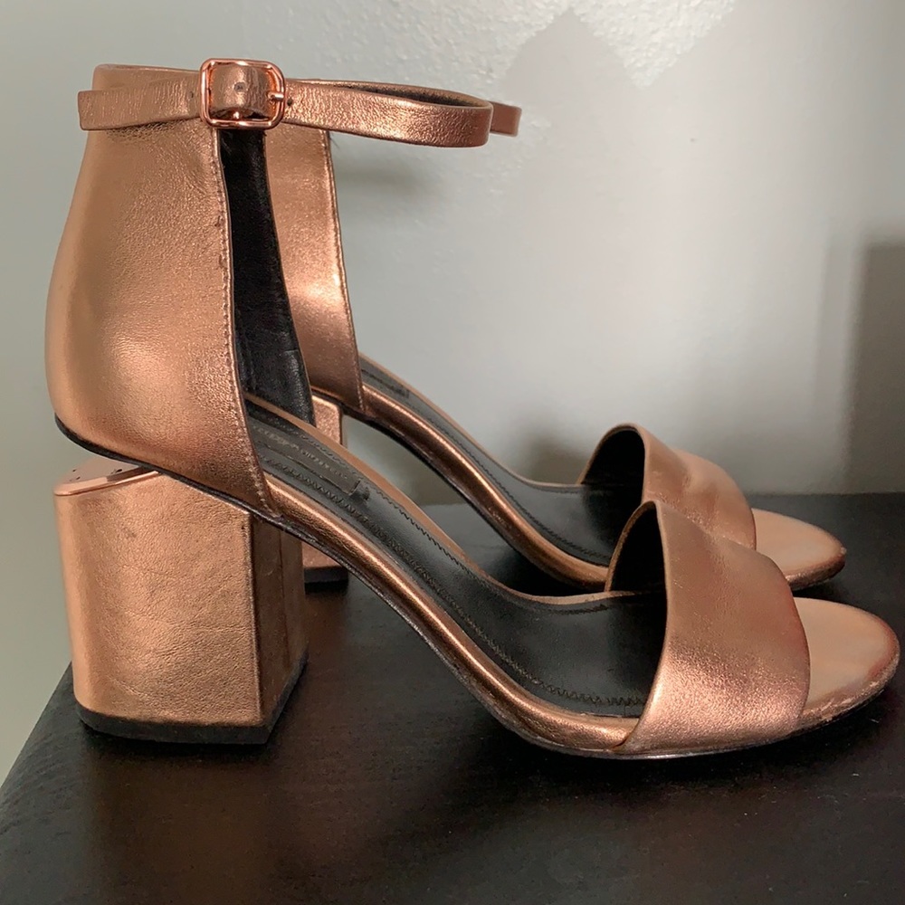 Alexander Wang Abby Metallic Rose Gold Sandals sz 36